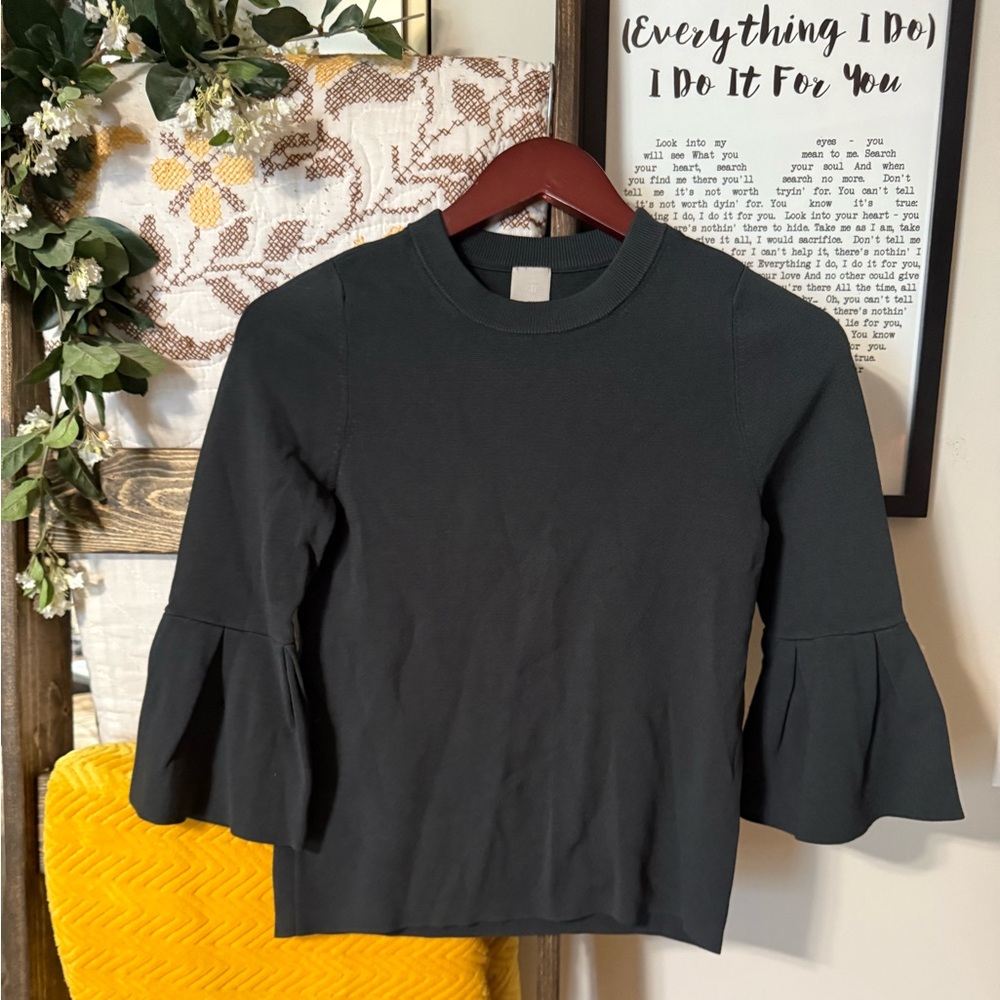 H&M Elegant Deep Green Ruffle Sleeve Top